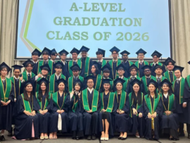 一众毕业生身着学袍亮相，正式告别A-Level学习阶段，迈向新征程。